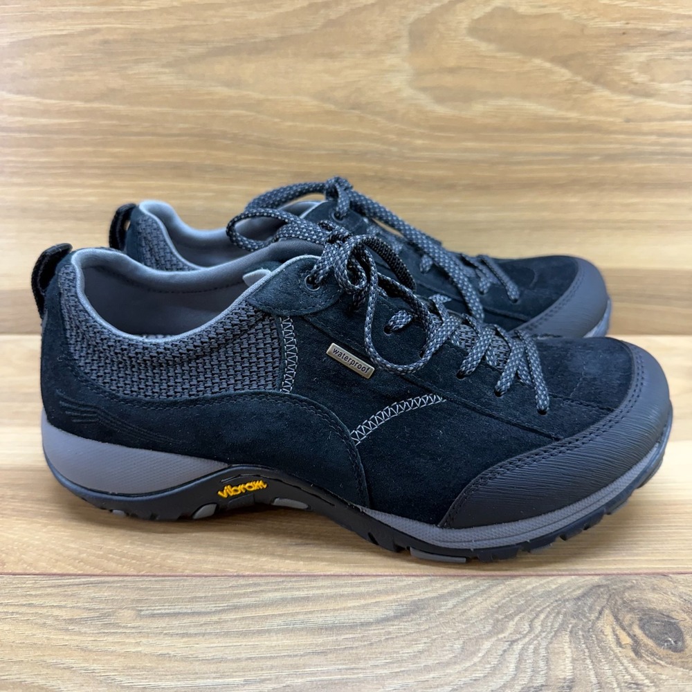 Dansko Professional Paisley Waterproof Sneakers 8 Wide EU 38 Black Suede Vibram